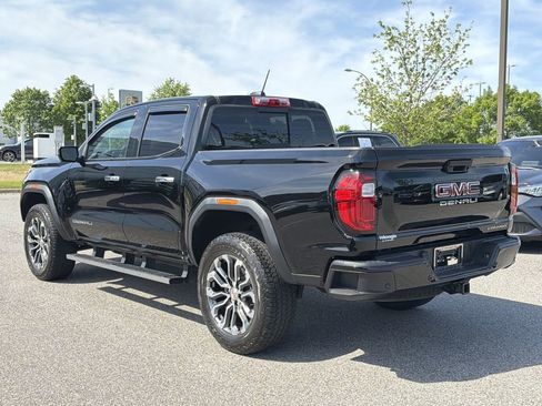 Used 2024 GMC Canyon Denali AWD/4WD image 3