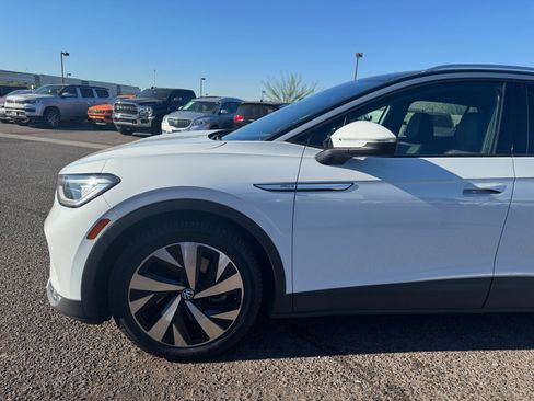 Used 2021 Volkswagen ID.4 Pro S image 10