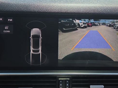 Used 2020 Porsche Cayenne AWD/4WD image 28