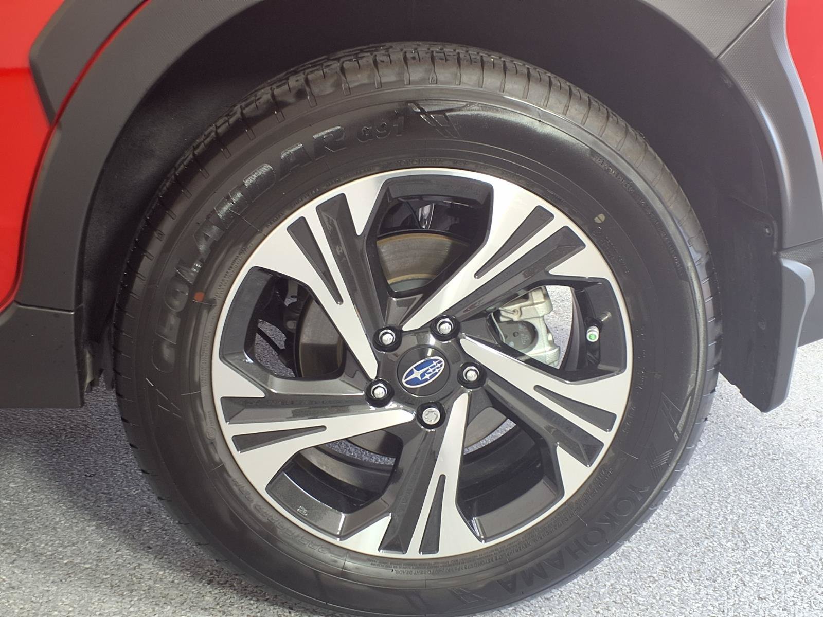 Used 2025 Subaru Crosstrek 2.5i Premium AWD/4WD image 7