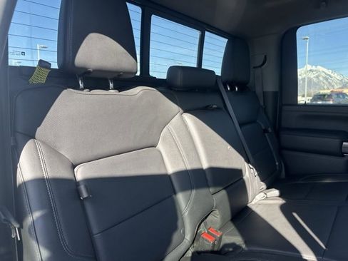 Used 2022 Chevrolet Silverado 3500 LTZ w/ LTZ Plus Package image 15