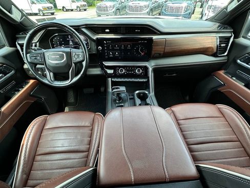 Certified 2025 GMC Sierra 1500 Denali Ultimate AWD/4WD image 30