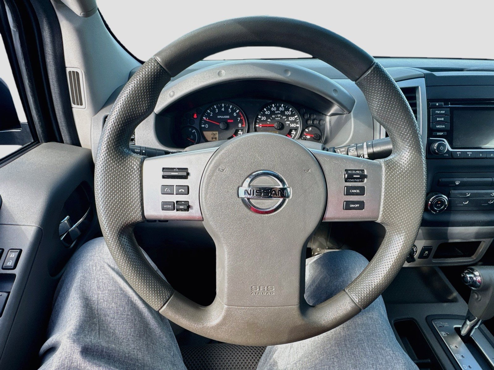 Used 2016 Nissan Frontier SV AWD/4WD image 11