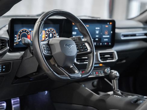 Used 2025 Ford Mustang Premium RWD image 15