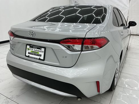 Used 2021 Toyota Corolla LE FWD image 8