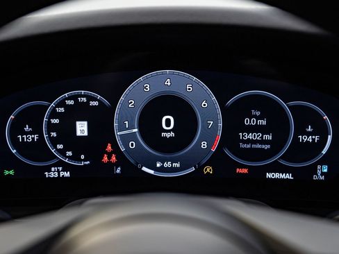 Certified 2025 Porsche 911 Carrera RWD image 31