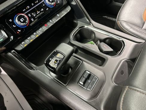 Used 2023 GMC Sierra 1500 AT4 w/ AT4 Premium Package image 17