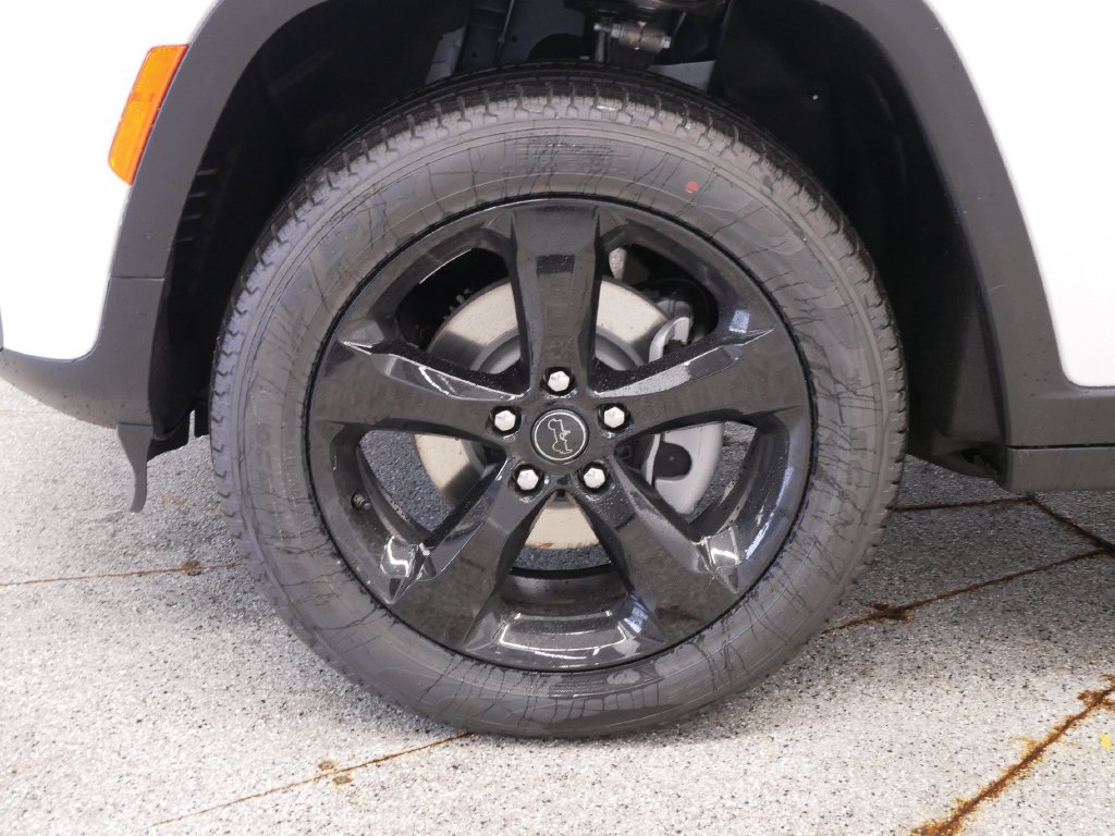 New 2027 Jeep Grand Cherokee Limited AWD/4WD image 10