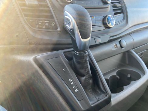 New 2025 Ford Transit 250 148 Medium Roof image 31