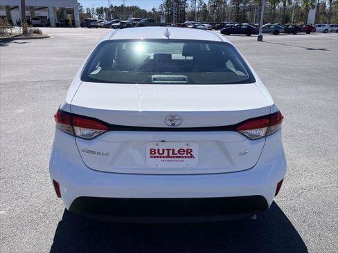 Certified 2026 Toyota Corolla LE image 4