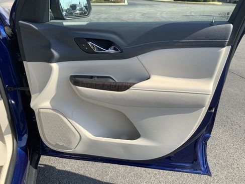 Used 2023 GMC Acadia Denali w/ Denali Ultimate Package image 68