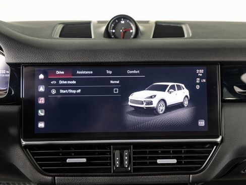 Certified 2023 Porsche Cayenne image 35