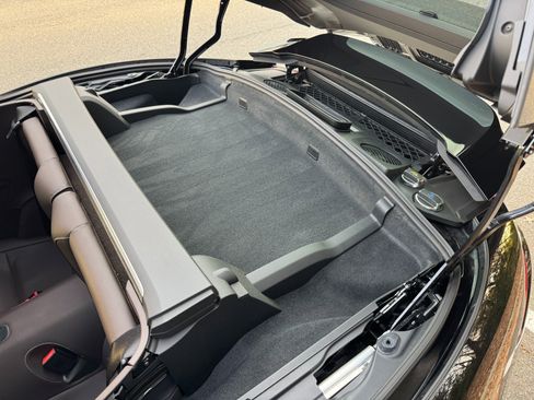 Used 2019 Porsche 911 image 74