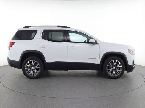 Used 2023 GMC Acadia SLT FWD image 11
