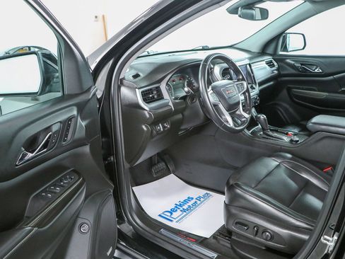 Used 2018 GMC Acadia SLT FWD image 3