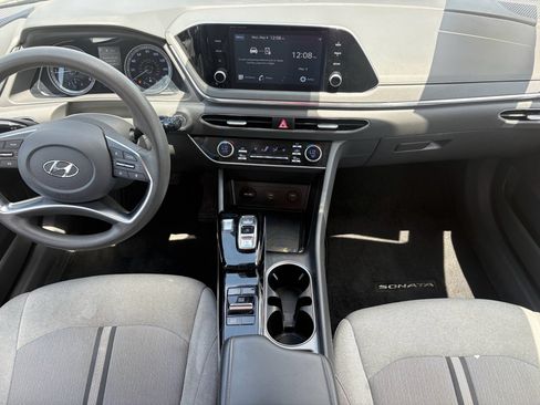 Used 2021 Hyundai Sonata SEL FWD image 2