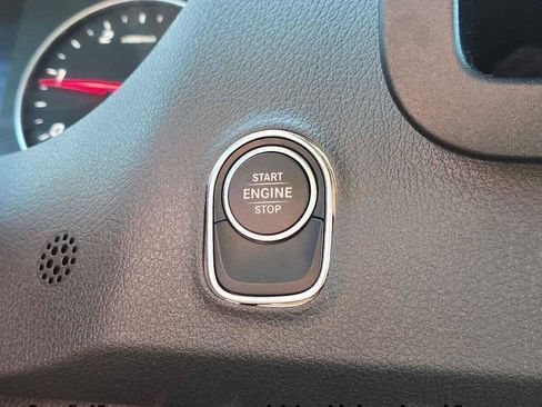 Used 2025 Mercedes-Benz Sprinter 2500 image 35