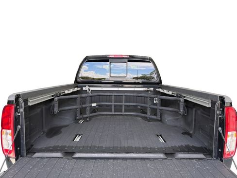 Used 2019 Nissan Frontier SV w/ Value Truck Package RWD image 19