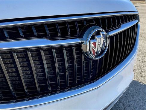 Used 2020 Buick Enclave Essence w/ Sound and Sites Package image 31