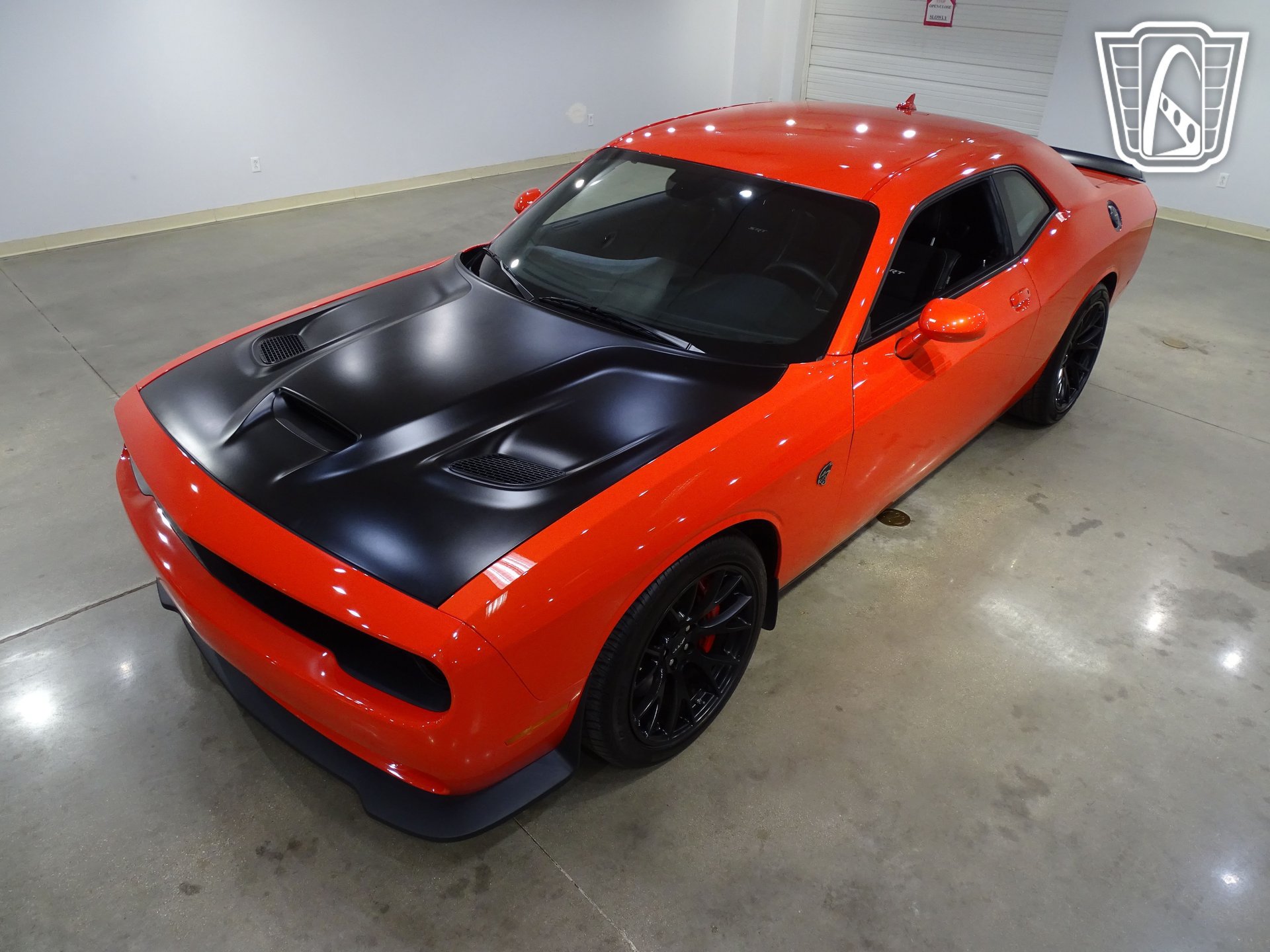 Used 2016 Dodge Challenger SRT Hellcat RWD image 2