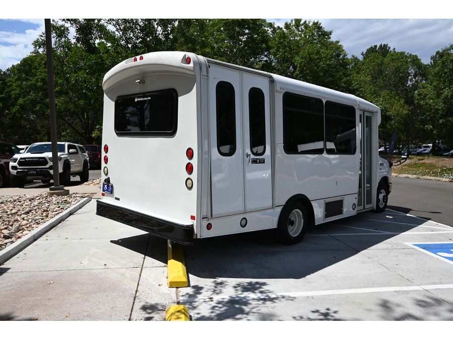 Used 2015 Ford E-350 and Econoline 350 Super Duty RWD image 6