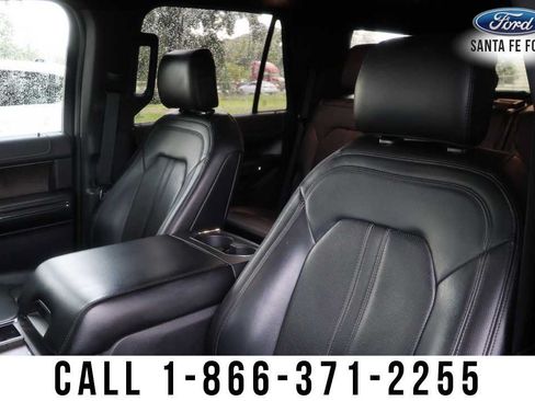 Used 2019 Ford Expedition Limited w/ Driver Assistance Package AWD/4WD image 15
