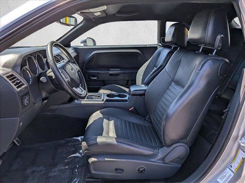 Used 2011 Dodge Challenger RWD image 14