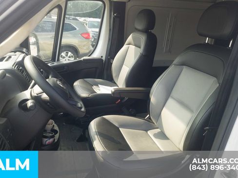 Used 2025 RAM ProMaster 2500 w/ Convenience Group FWD image 6