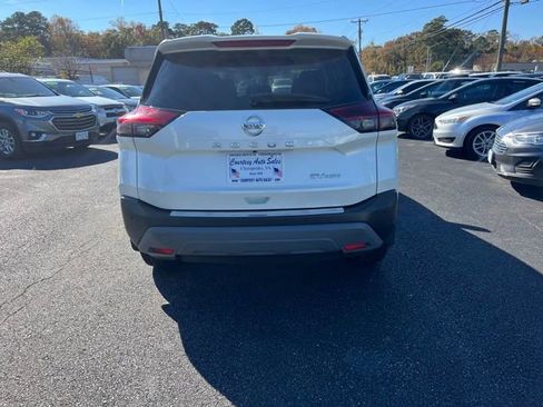 Used 2021 Nissan Rogue SV image 7