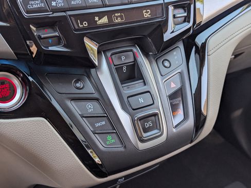 Used 2024 Honda Odyssey Touring image 27