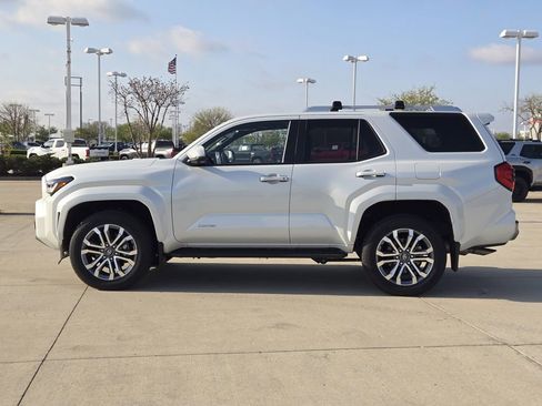 Certified 2025 Toyota 4Runner Limited image 4