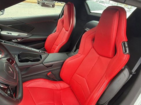 Used 2025 Chevrolet Corvette Stingray Convertible RWD image 15