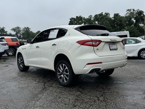 Used 2019 Maserati Levante Base image 21