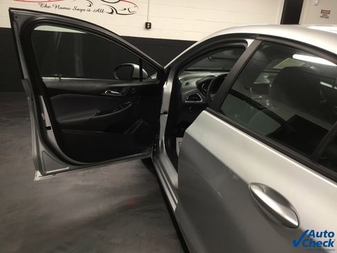 Used 2019 Chevrolet Cruze LS w/ LS Fleet Convenience Package image 19