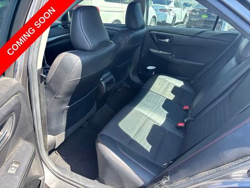 Used 2017 Toyota Camry SE FWD image 11