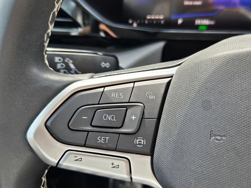 Certified 2023 Volkswagen Taos S FWD image 23