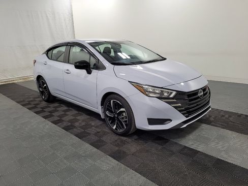 Used 2023 Nissan Versa SR w/ Trunk Package image 11