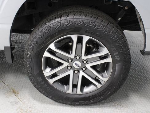 Certified 2022 Ford F150 XL w/ STX Appearance Package image 19