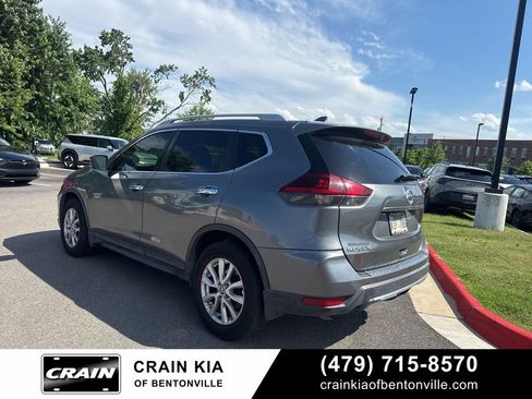 Used 2020 Nissan Rogue S w/ Special Edition Package FWD image 3