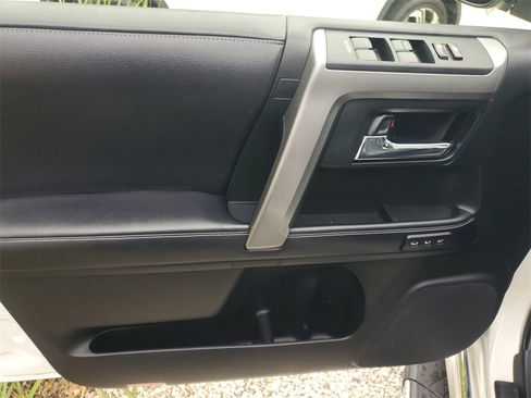 Used 2019 Toyota 4Runner Limited image 18