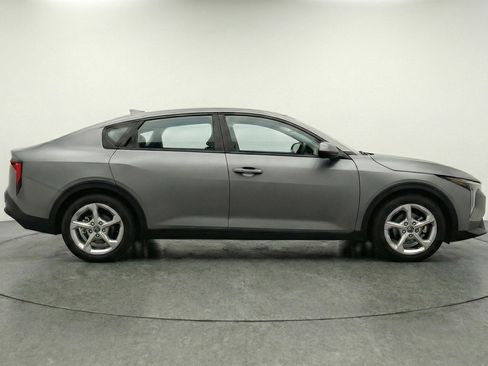 Used 2025 Kia K4 FWD image 11