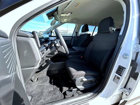 Used 2025 Hyundai Santa Fe SE AWD/4WD image 11
