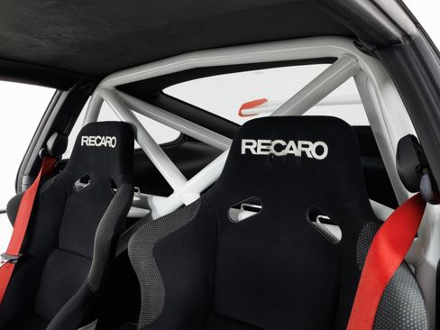 Used 2011 Porsche 911 GT3 RS RWD image 15
