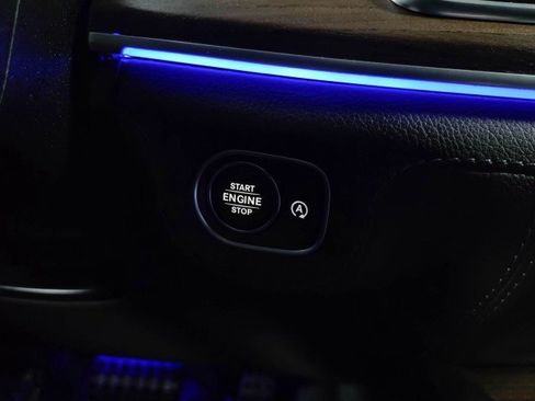 Used 2022 Mercedes-Benz GLS 450 4MATIC image 28