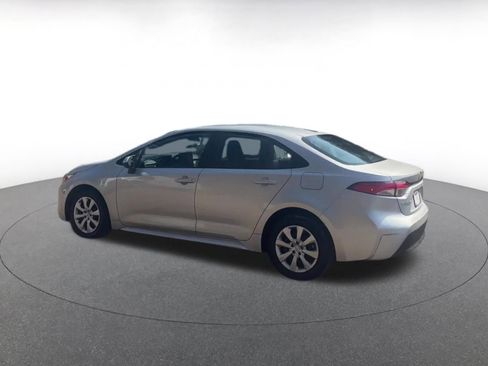 Used 2025 Toyota Corolla LE image 10