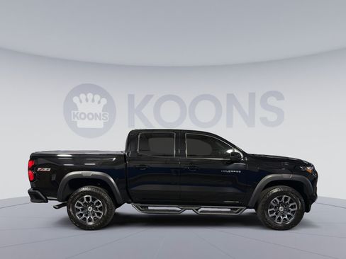 Used 2024 Chevrolet Colorado Z71 w/ Z71 Convenience Package 2 AWD/4WD image 8