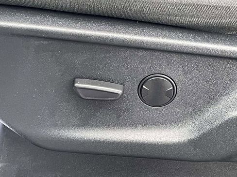 Certified 2025 Ford F150 XLT w/ Equipment Group 301A Standard image 17