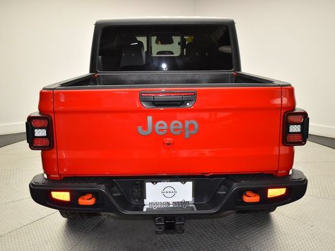 Used 2026 Jeep Gladiator Mojave AWD/4WD image 6