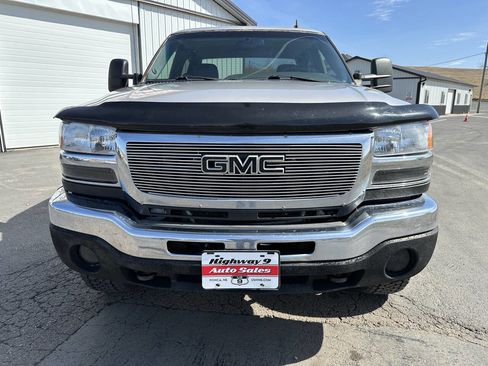 Used 2007 GMC Sierra 2500 SLT w/ Heavy-Duty Power Package image 9