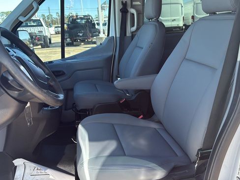 Certified 2019 Ford Transit 350 XL image 17